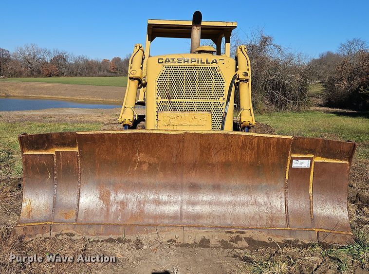 image for item DN7126 1966 Caterpillar D8H  dozer