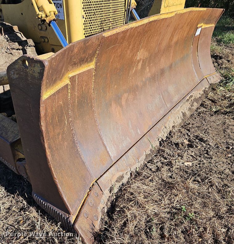 image for item DN7126 1966 Caterpillar D8H  dozer