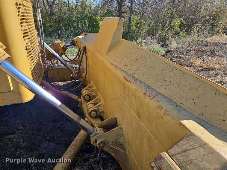 image for item DN7126 1966 Caterpillar D8H  dozer