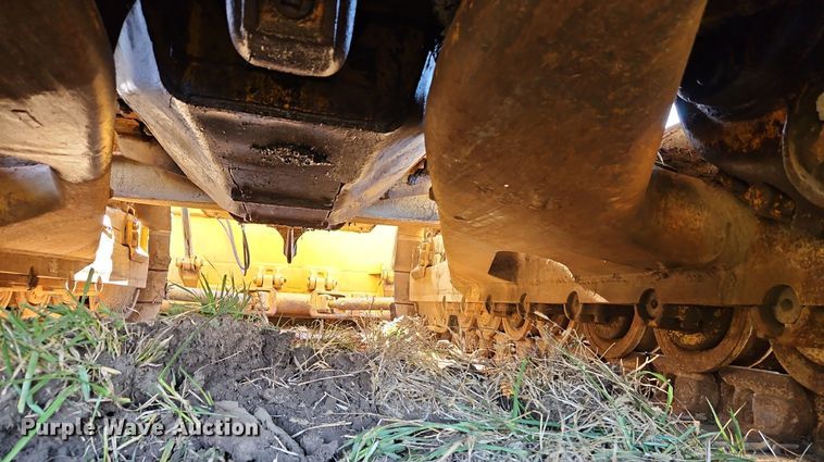 image for item DN7126 1966 Caterpillar D8H  dozer