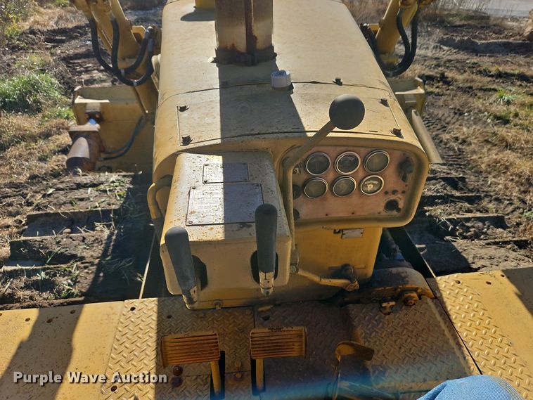 image for item DN7126 1966 Caterpillar D8H  dozer