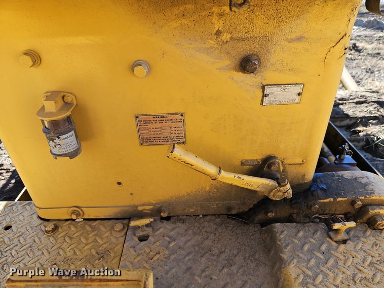 image for item DN7126 1966 Caterpillar D8H  dozer