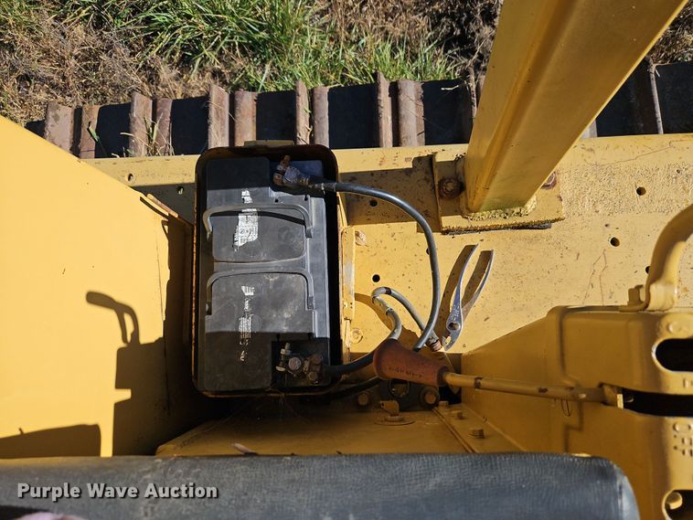 image for item DN7126 1966 Caterpillar D8H  dozer