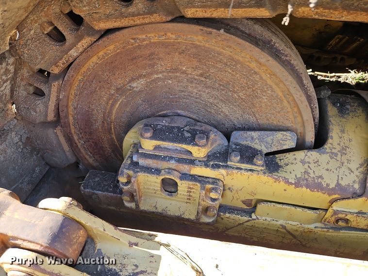 image for item DN7126 1966 Caterpillar D8H  dozer