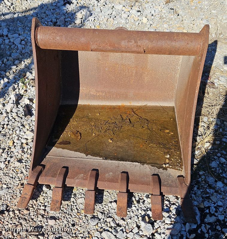 image for item DN7127 CP  36" W bucket