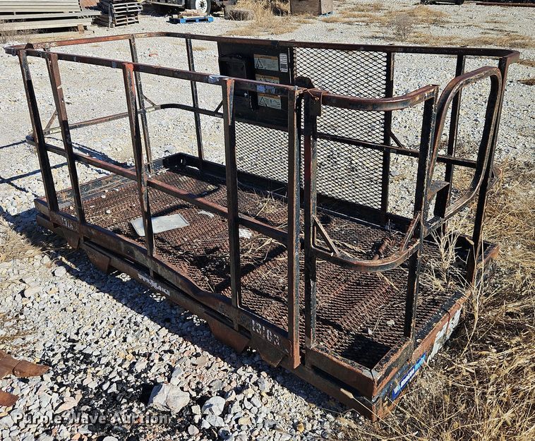 image for item DN7128 JLG 1001092280  platform