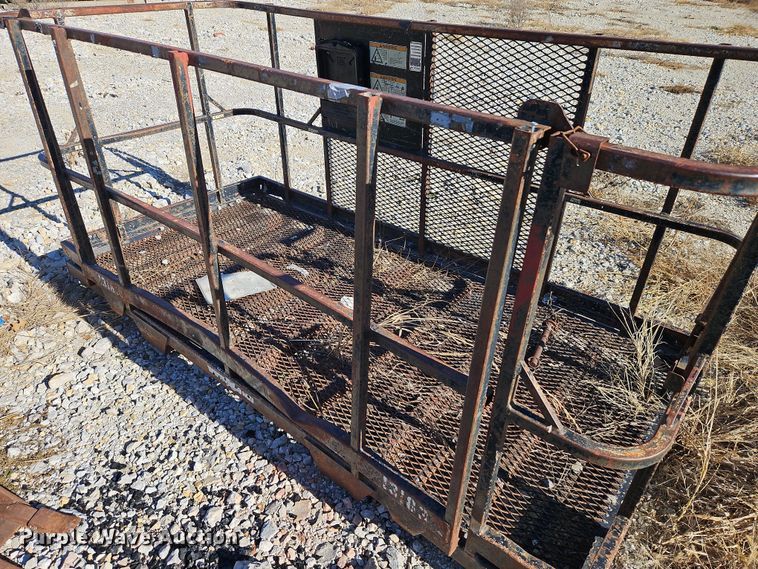 image for item DN7128 JLG 1001092280  platform