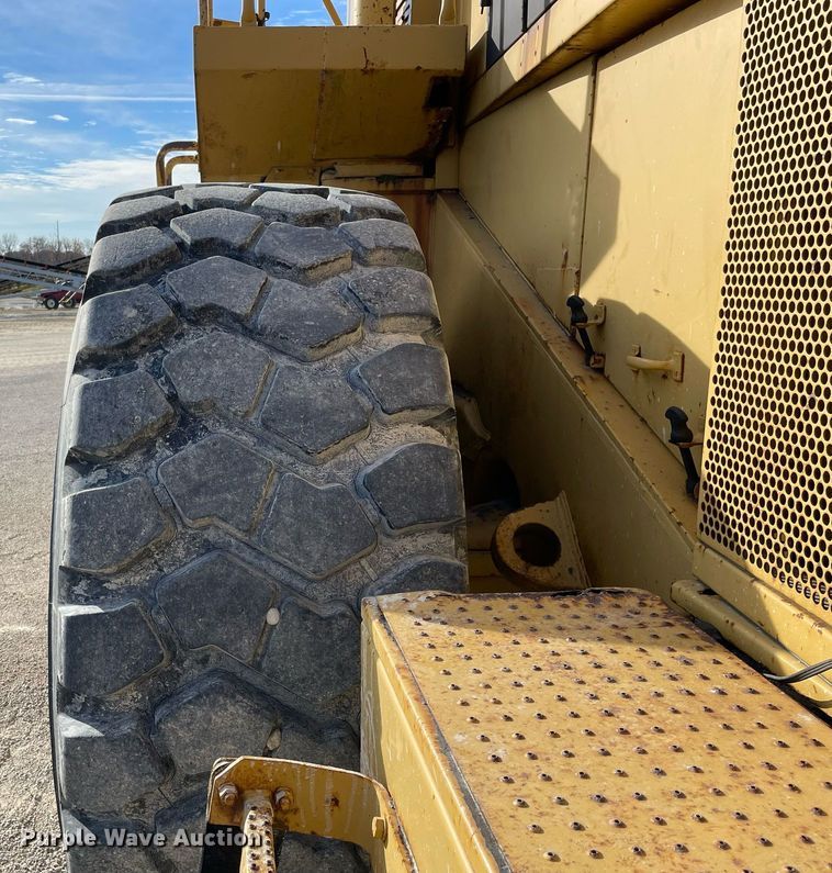 image for item DP0215 1987 Caterpillar 980C  wheel loader