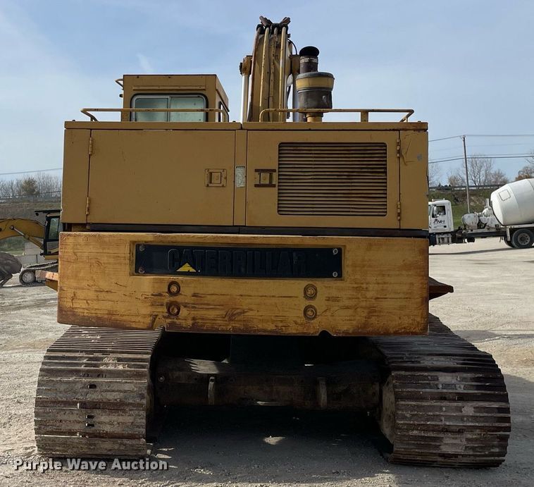 image for item DP0218 1983 Caterpillar 225 LC  excavator