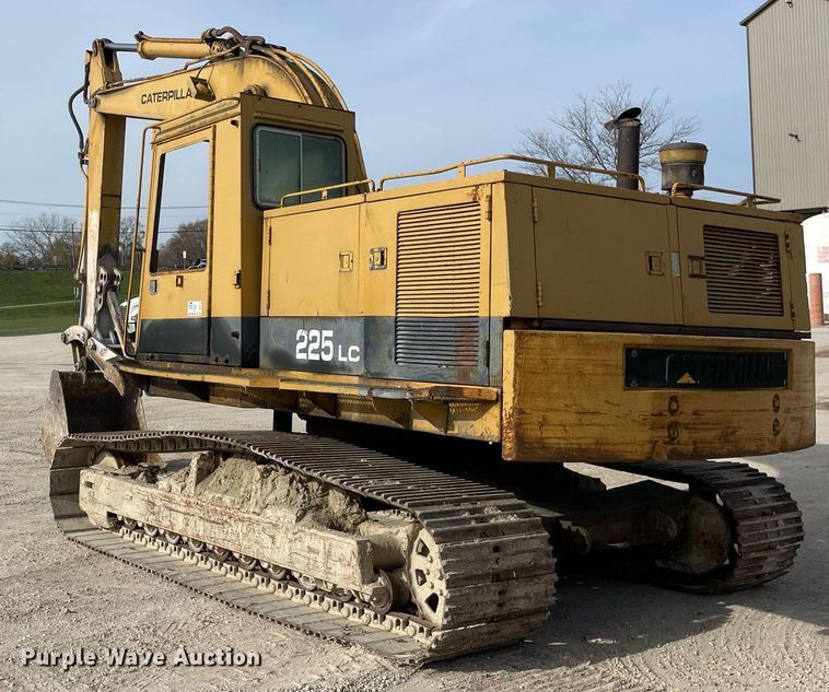 image for item DP0218 1983 Caterpillar 225 LC  excavator