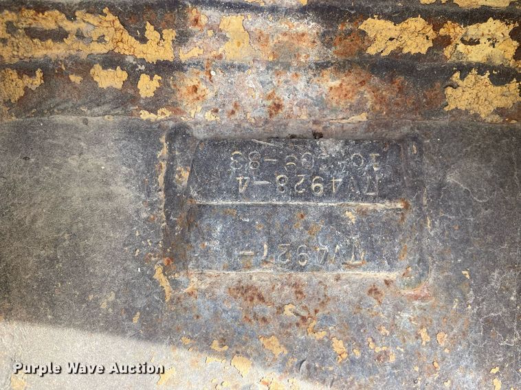 image for item DP0218 1983 Caterpillar 225 LC  excavator