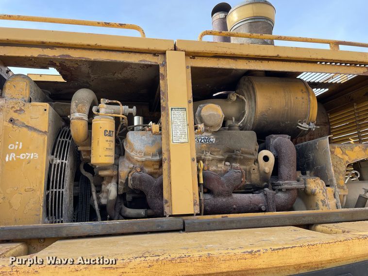 image for item DP0218 1983 Caterpillar 225 LC  excavator