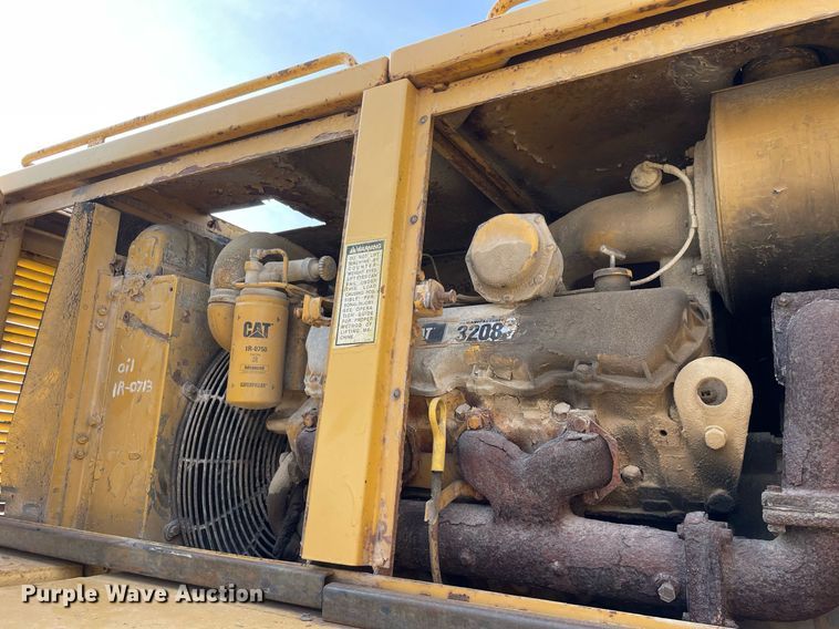 image for item DP0218 1983 Caterpillar 225 LC  excavator