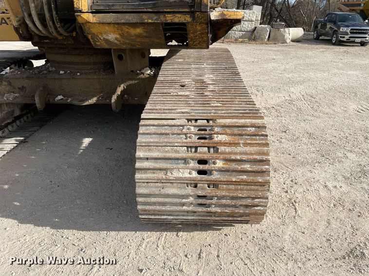 image for item DP0218 1983 Caterpillar 225 LC  excavator