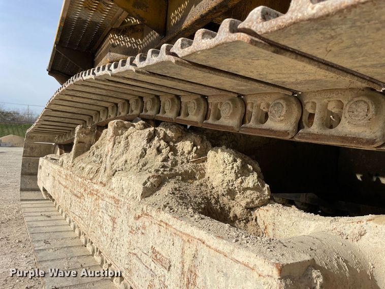 image for item DP0218 1983 Caterpillar 225 LC  excavator