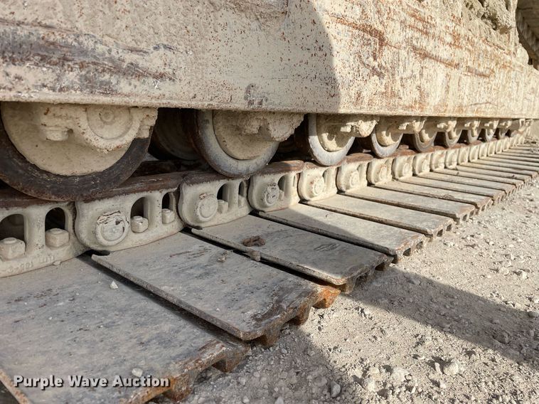 image for item DP0218 1983 Caterpillar 225 LC  excavator