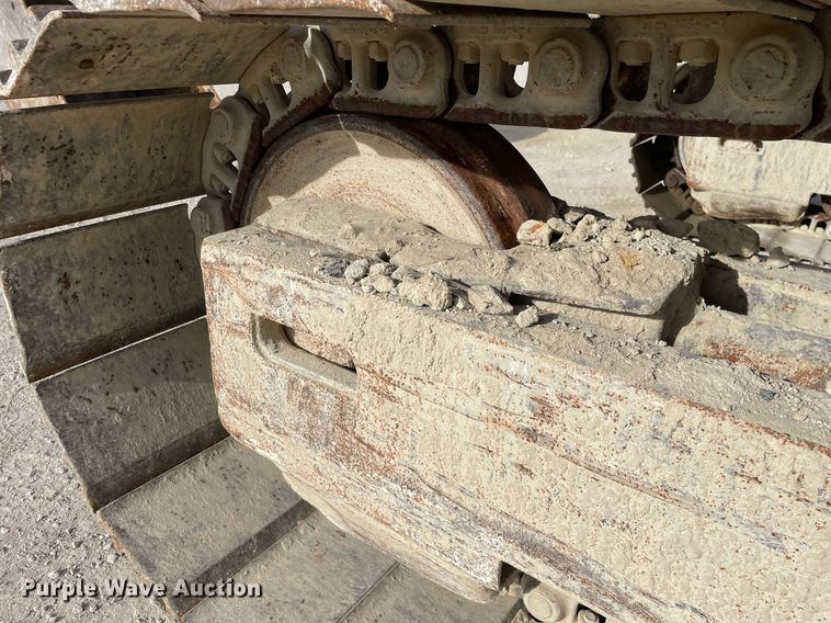 image for item DP0218 1983 Caterpillar 225 LC  excavator