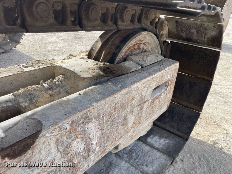 image for item DP0218 1983 Caterpillar 225 LC  excavator