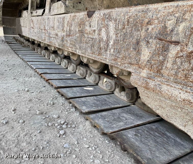 image for item DP0218 1983 Caterpillar 225 LC  excavator