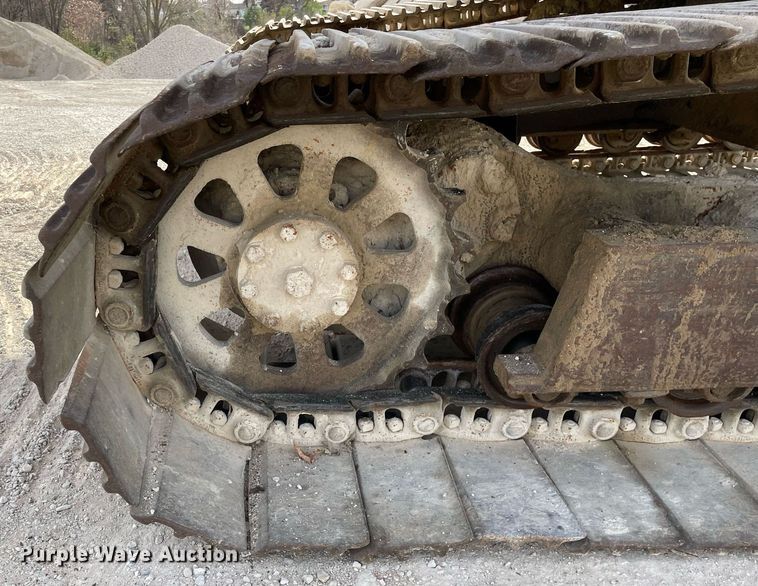 image for item DP0218 1983 Caterpillar 225 LC  excavator