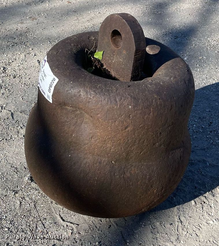 image for item DP0220 Wrecking ball