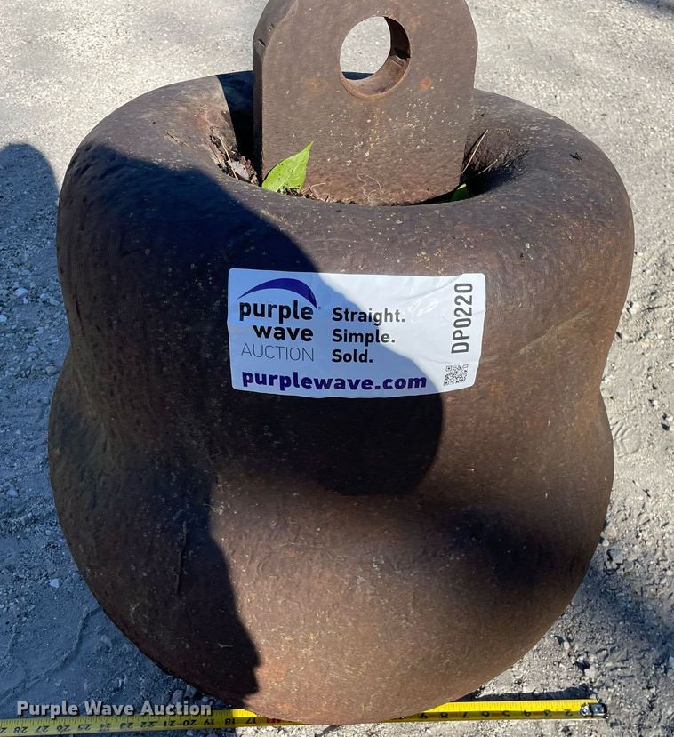 image for item DP0220 Wrecking ball