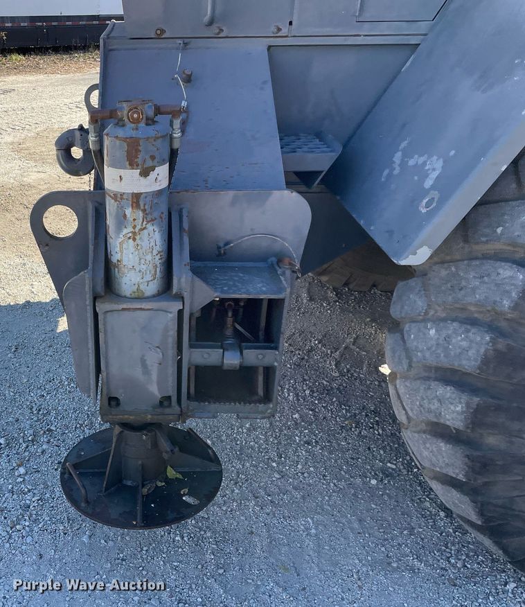 image for item DP0226 1994 Loraine LRT230E  crane