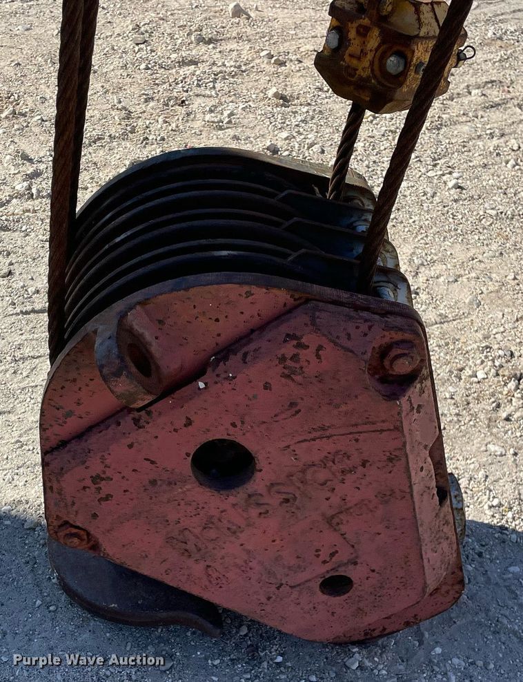 image for item DP0226 1994 Loraine LRT230E  crane