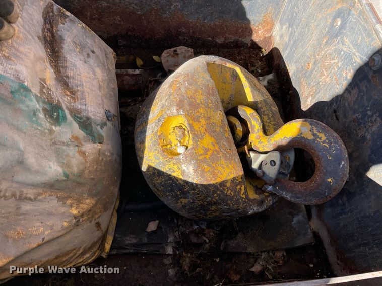 image for item DP0226 1994 Loraine LRT230E  crane