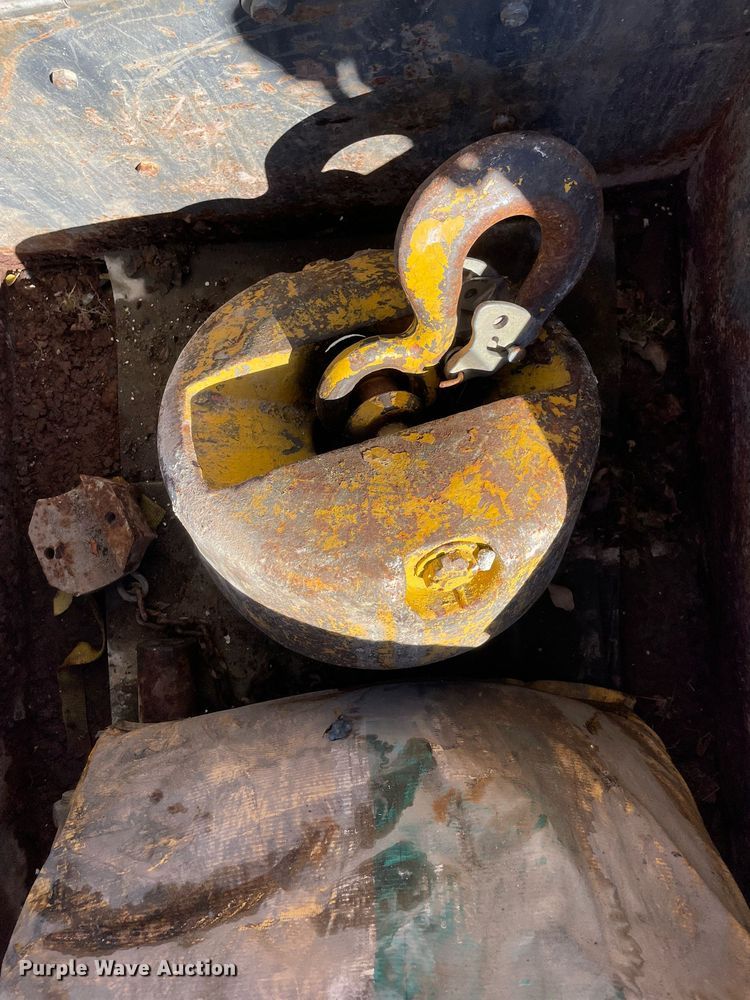 image for item DP0226 1994 Loraine LRT230E  crane