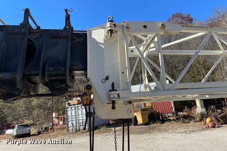 image for item DP0226 1994 Loraine LRT230E  crane