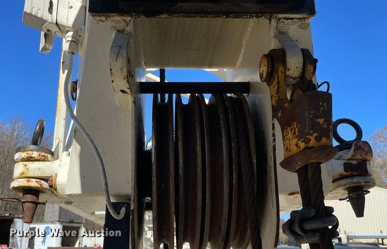 image for item DP0226 1994 Loraine LRT230E  crane