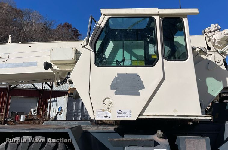 image for item DP0226 1994 Loraine LRT230E  crane