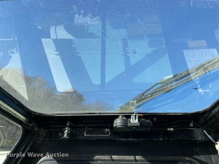 image for item DP0226 1994 Loraine LRT230E  crane