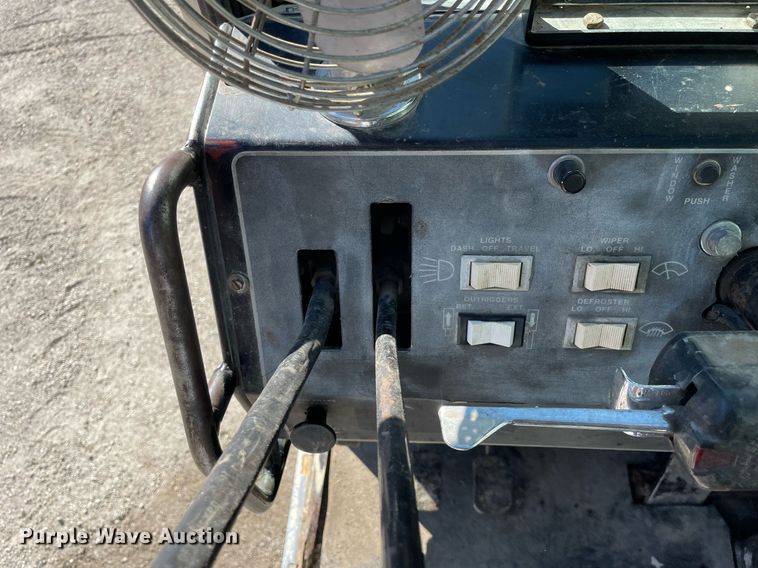 image for item DP0226 1994 Loraine LRT230E  crane