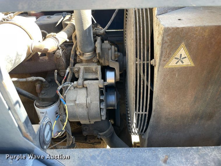 image for item DP0226 1994 Loraine LRT230E  crane