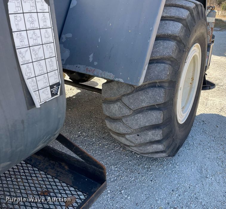 image for item DP0226 1994 Loraine LRT230E  crane