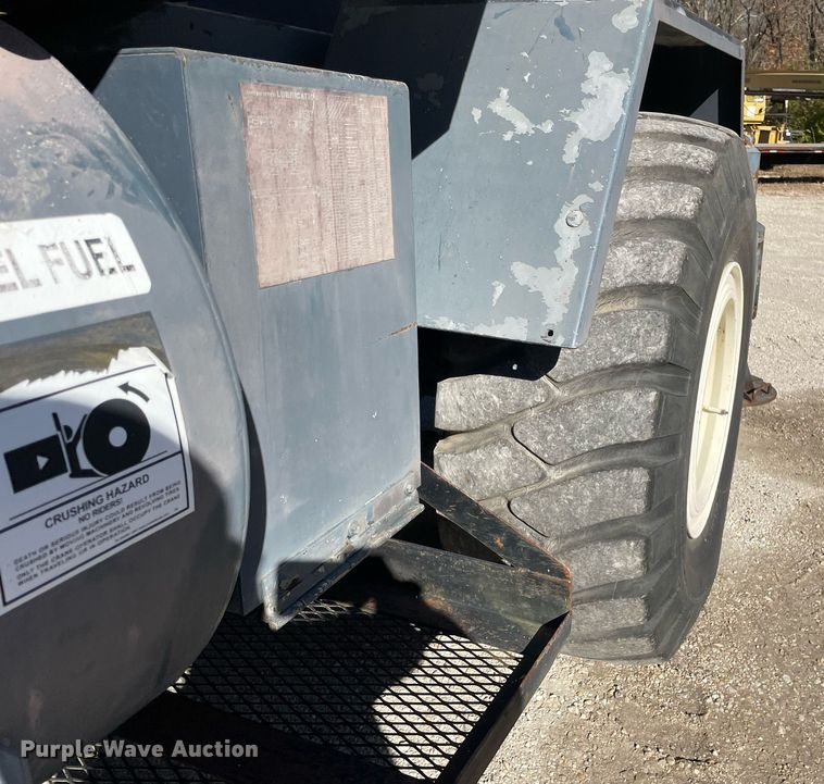 image for item DP0226 1994 Loraine LRT230E  crane