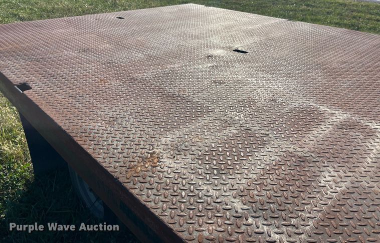 image for item DP2130 1999 Sterling A9500  crane truck