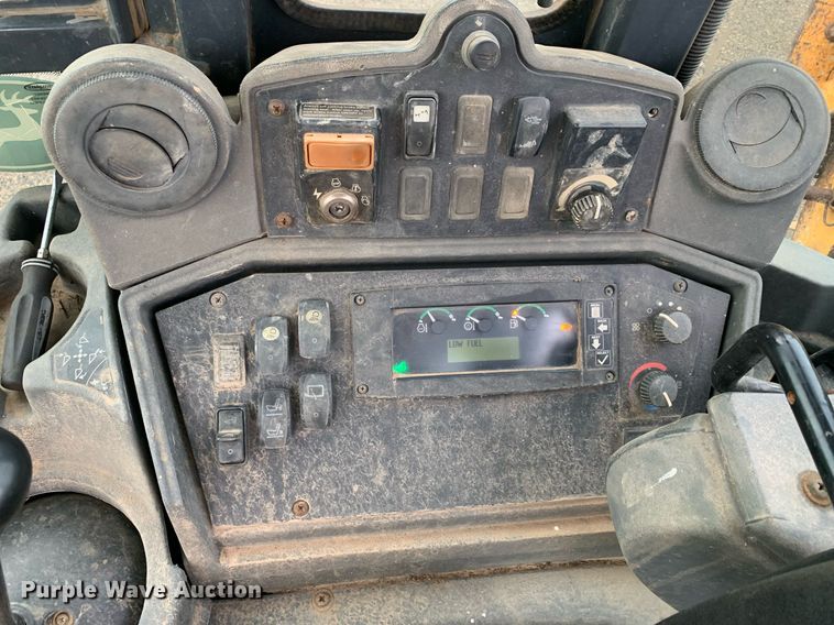 image for item DP8731 2011 John Deere 310SJ  backhoe