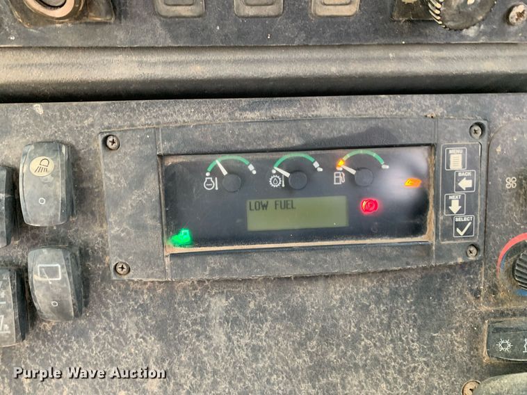 image for item DP8731 2011 John Deere 310SJ  backhoe