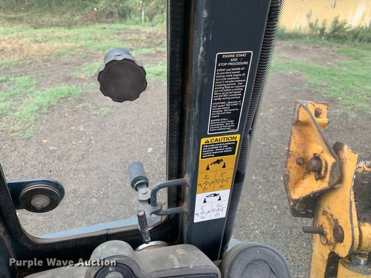 image for item DP8731 2011 John Deere 310SJ  backhoe