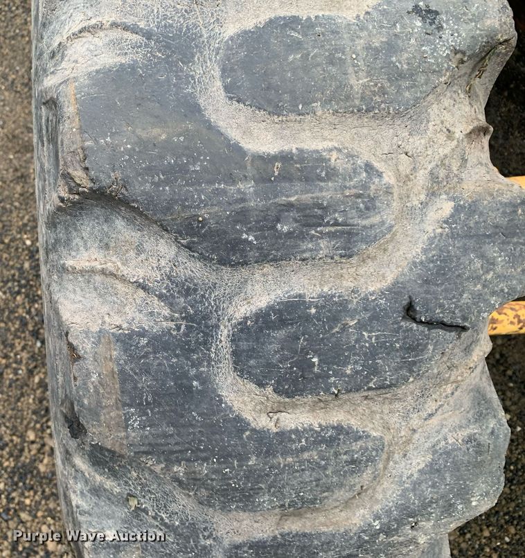 image for item DP8731 2011 John Deere 310SJ  backhoe