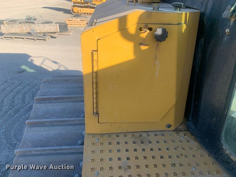 image for item DP8741 2018 Caterpillar D6T LGP  dozer