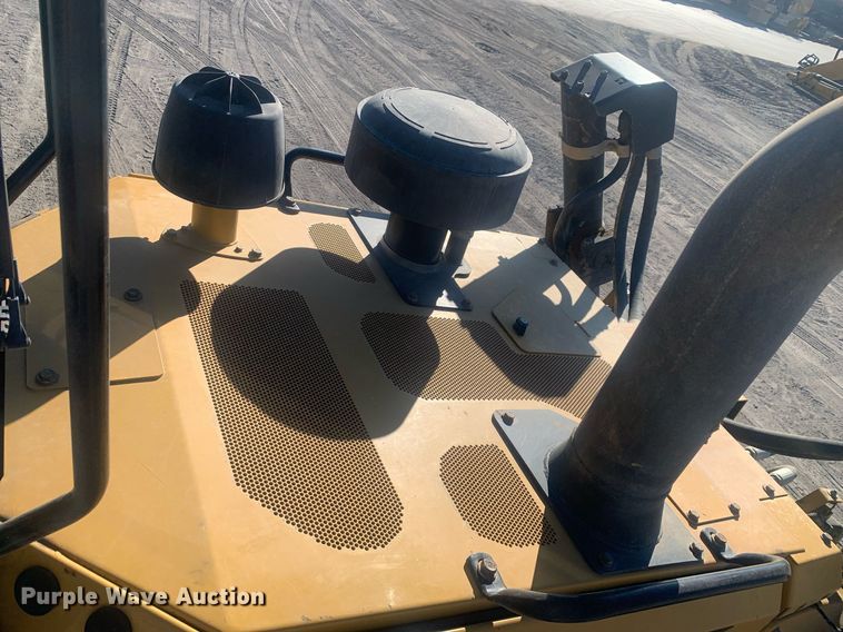 image for item DP8741 2018 Caterpillar D6T LGP  dozer