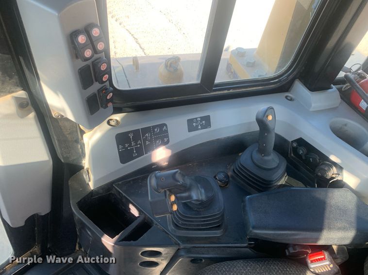 image for item DP8741 2018 Caterpillar D6T LGP  dozer