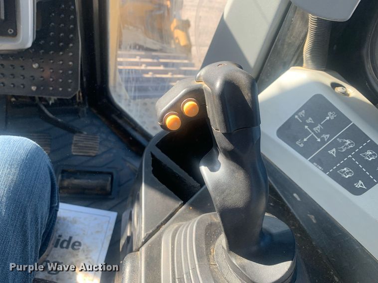 image for item DP8741 2018 Caterpillar D6T LGP  dozer