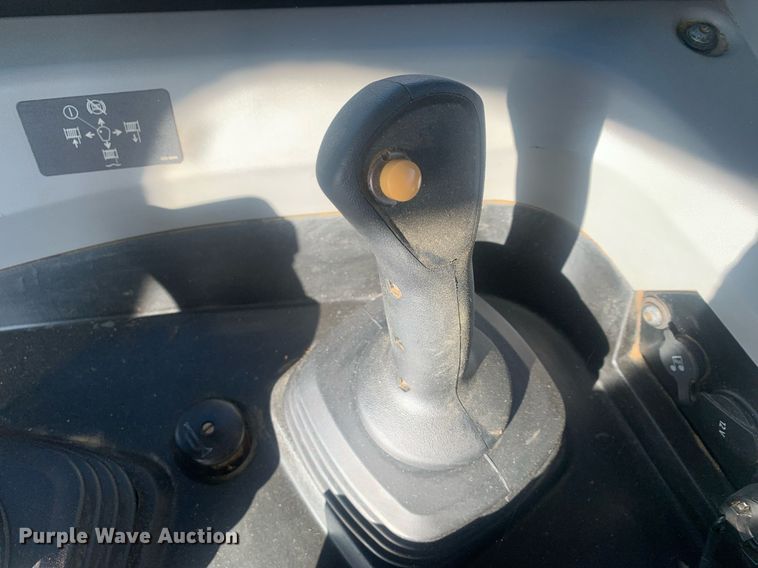 image for item DP8741 2018 Caterpillar D6T LGP  dozer