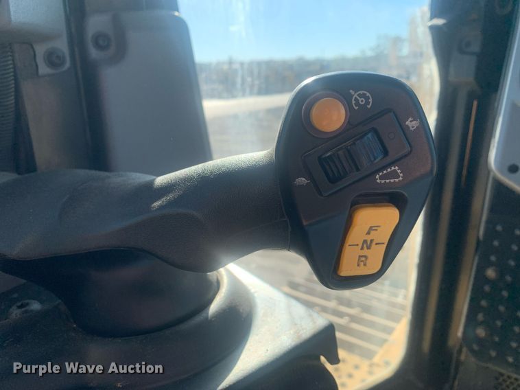 image for item DP8741 2018 Caterpillar D6T LGP  dozer