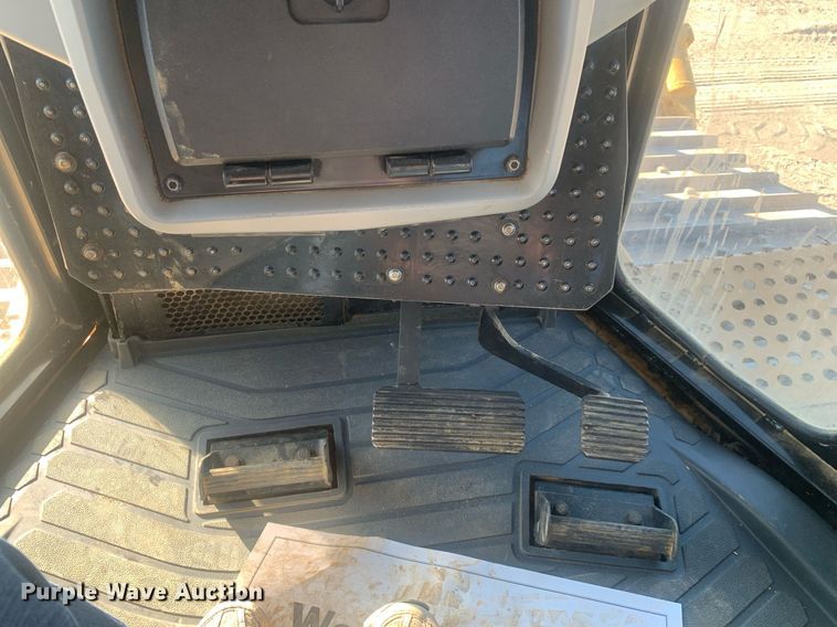 image for item DP8741 2018 Caterpillar D6T LGP  dozer